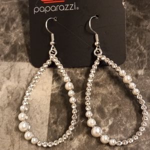 Beautiful Paparazzi Earrings